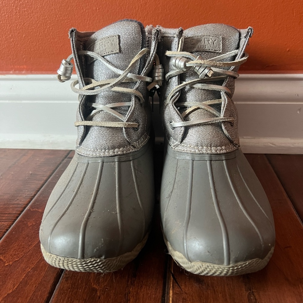 Sperry Duck Boot Size 8 - image 1